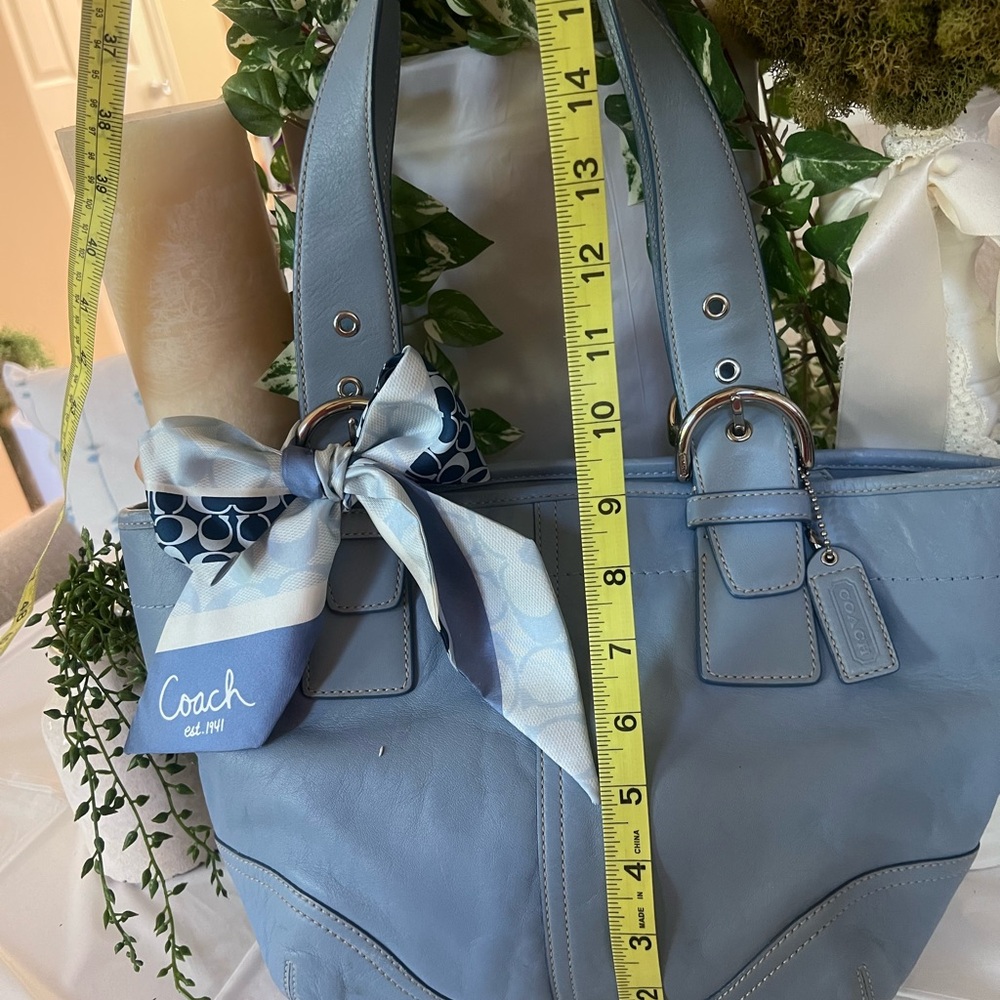 Vintage Coach Light Blue SoHo Leather Tote - Picture 9 of 10